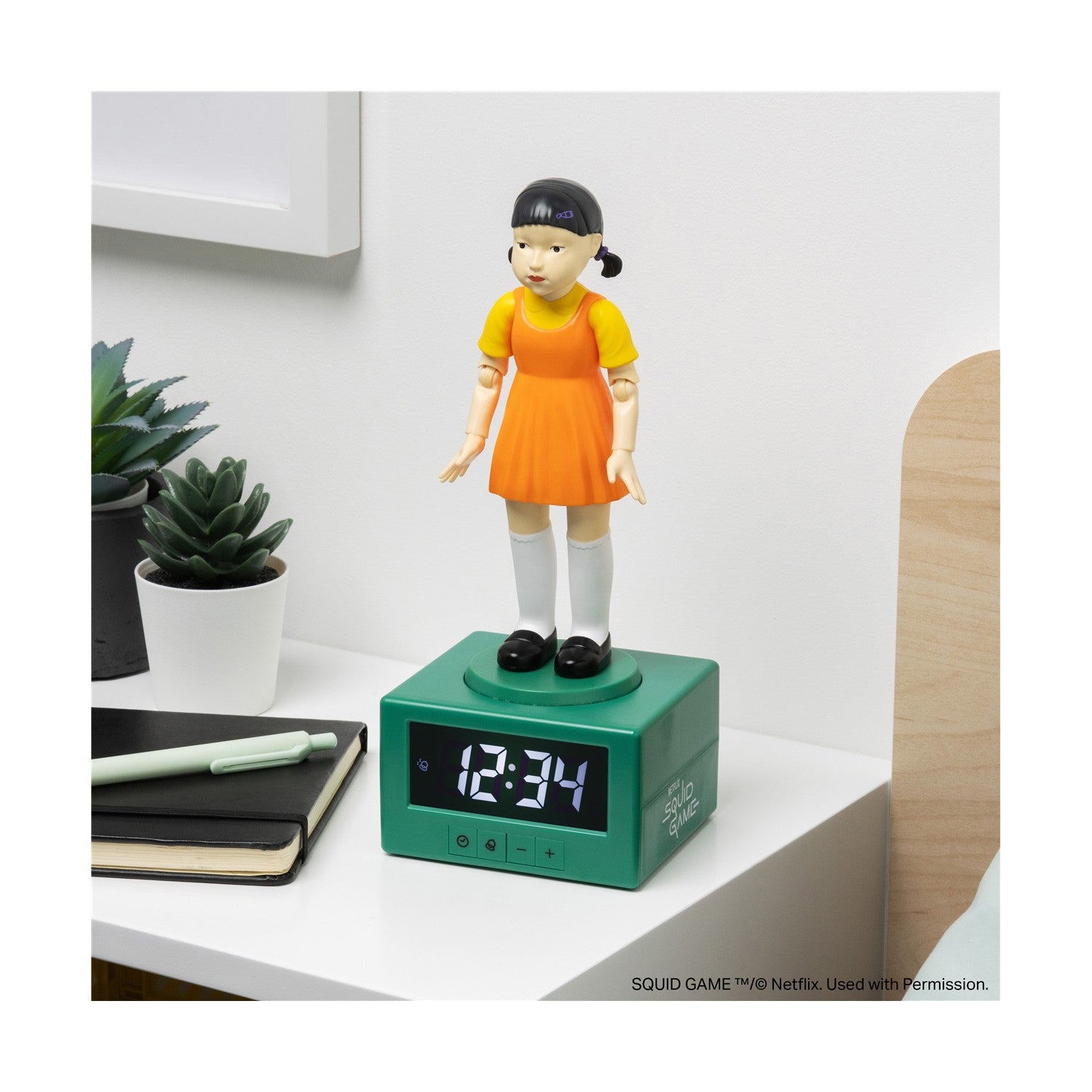 Paladone: Squid Game - Spirits Young Hee Alarm Clock (PP13305SG)