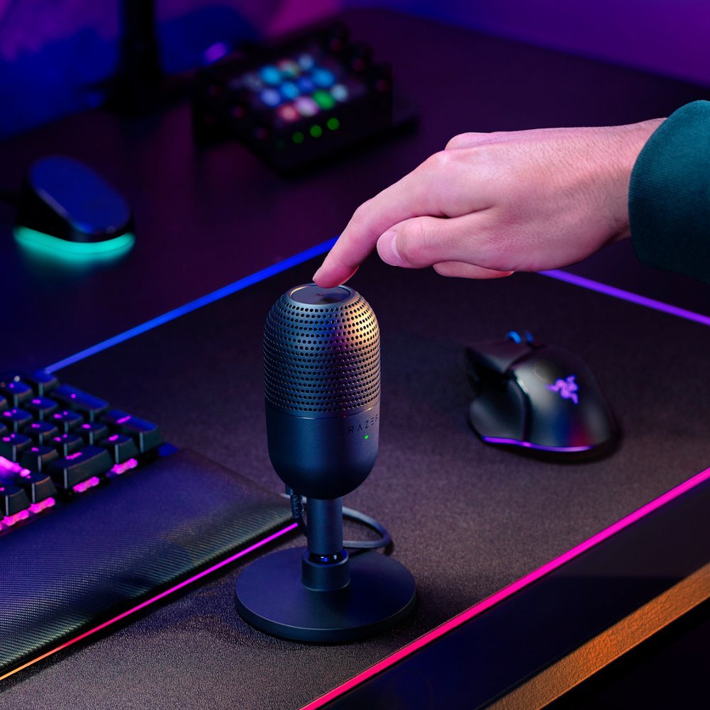 Razer SEIREN V3 MINI BLACK – USB Condenser Microphone – Build-in Shock Absorb – Mute Button
